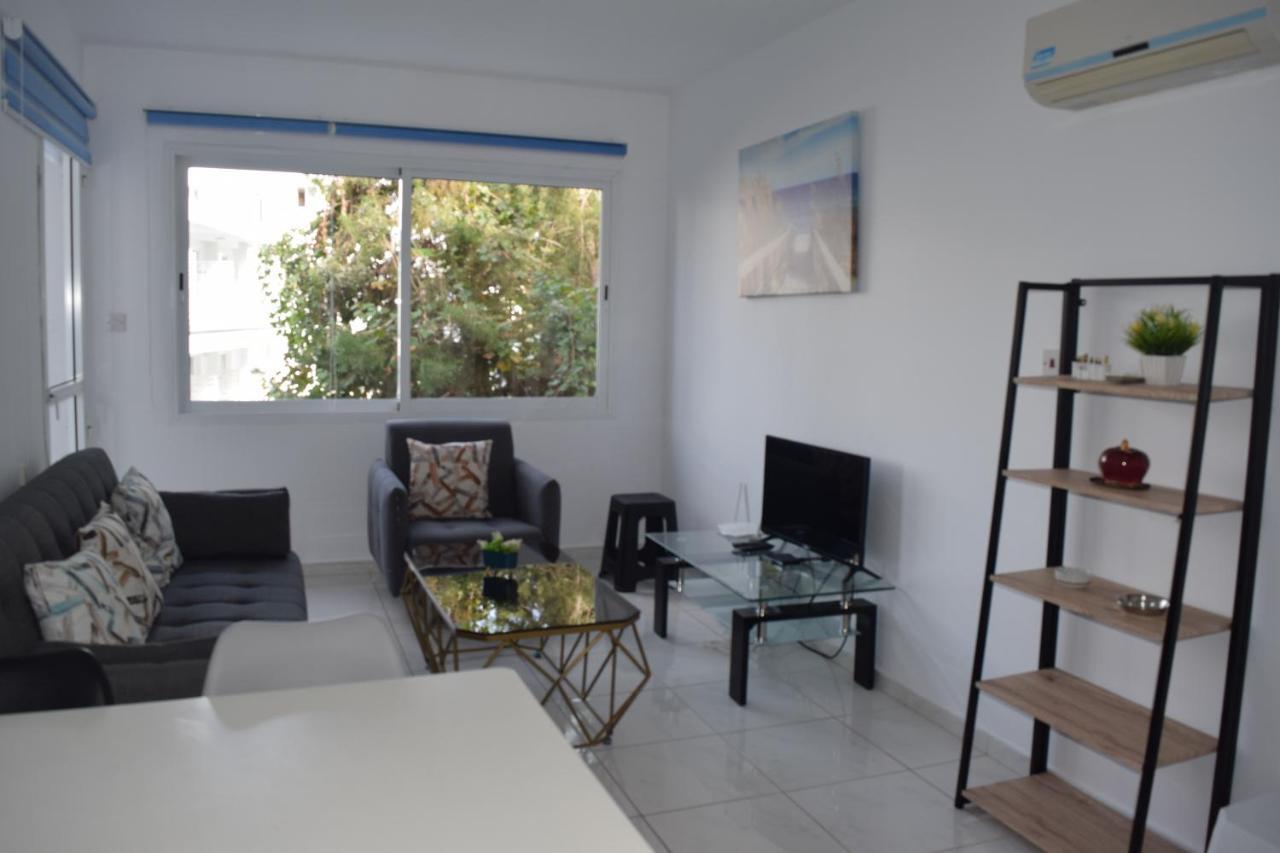 Apartment One Bedroom Apartment, Molos Complex - By Imh Travel & Tours Paphos